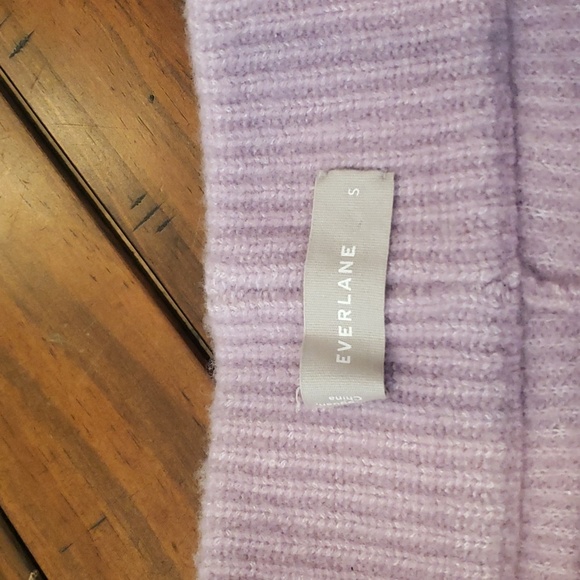 Everlane cozy stretch shorts - Picture 4 of 7